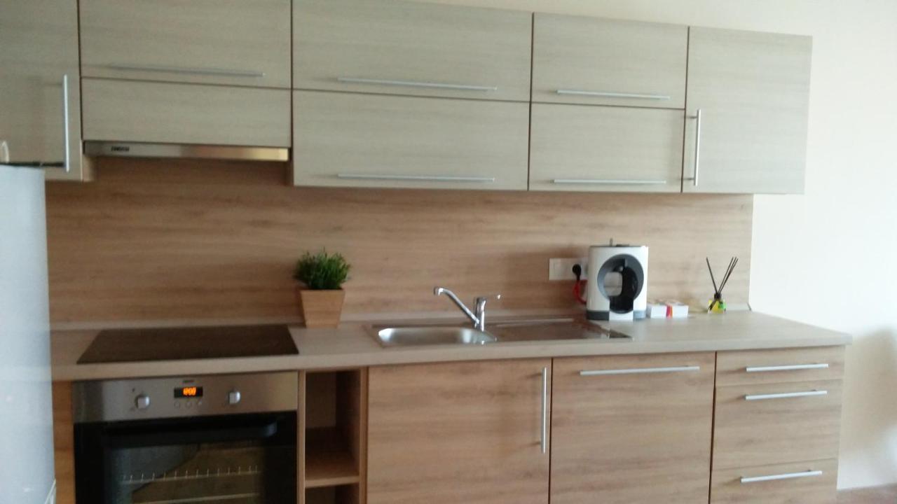 River Side Apartman Kalocsa Esterno foto